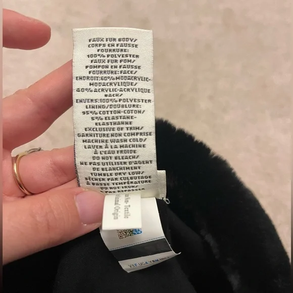 UGG - Faux Fur Beanie with Pom - Super Soft - Fluffy Black Hat - Picture 5 of 7